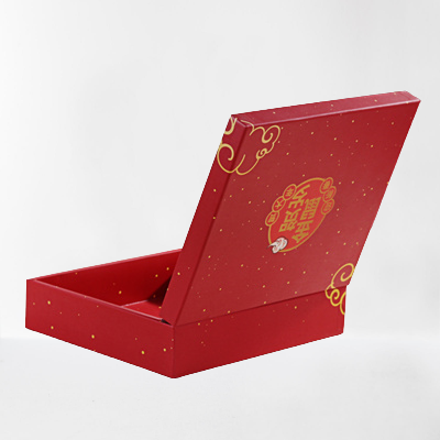 Caja de regalo roja con tapa abatible