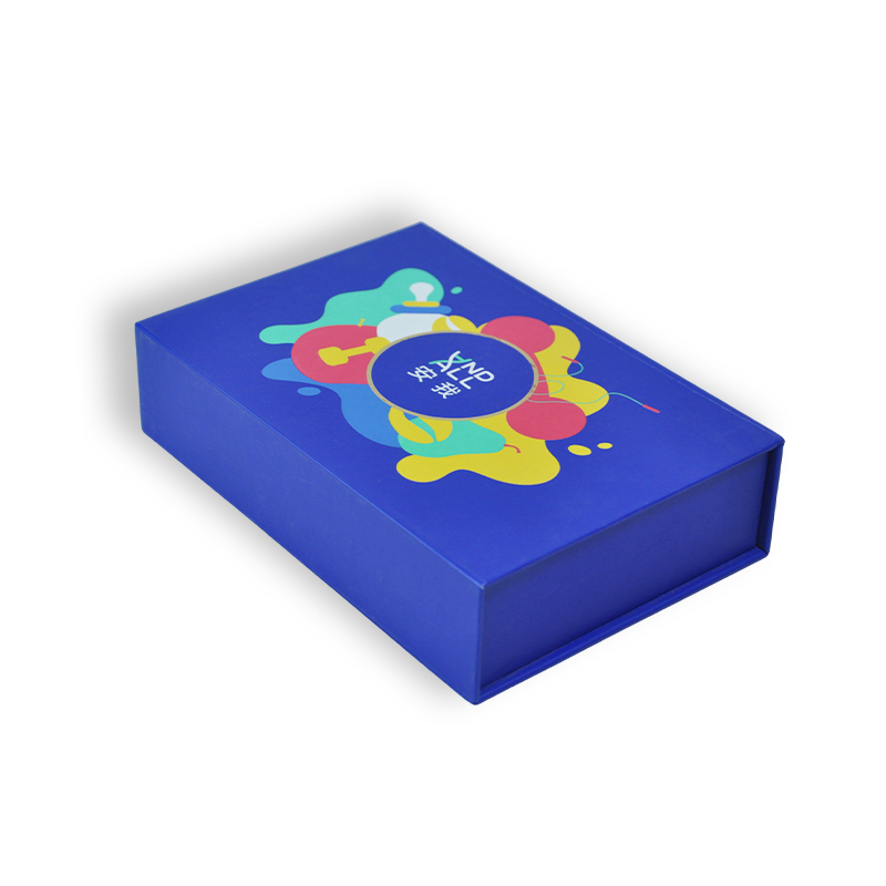 Caja rígida con tapa magnética personalizada con inserto e impresión a doble cara