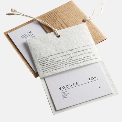 Etiquetas colgantes de papel personalizadas